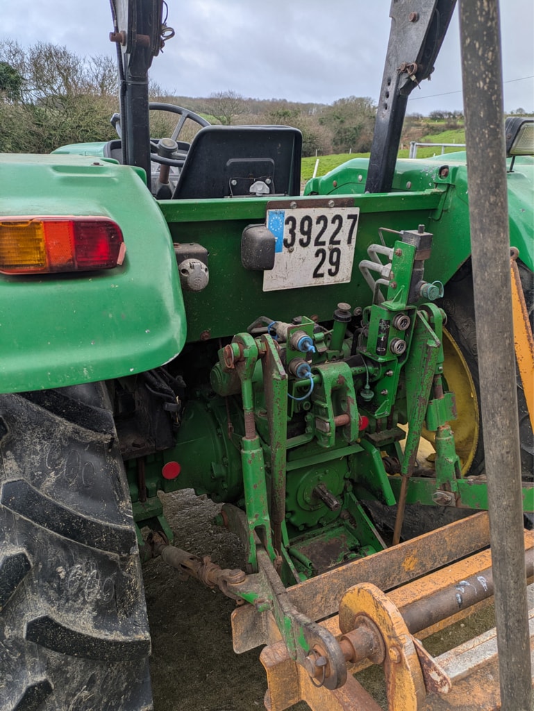 Tracteur JOHN DEERE 5065E - photo slide 8