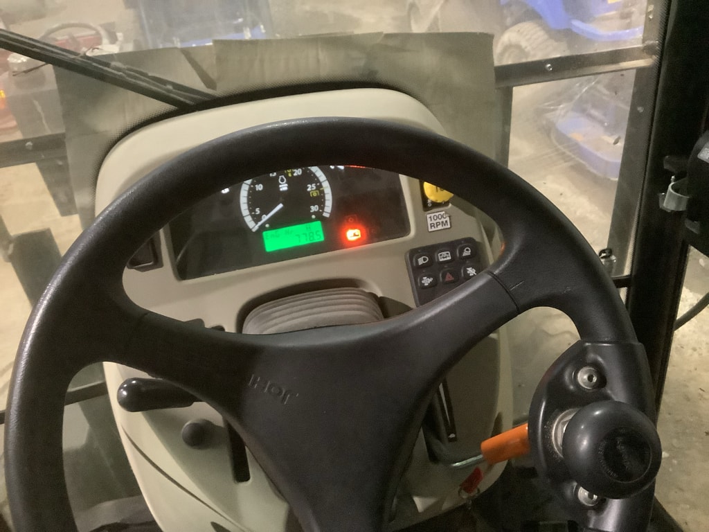 Tracteur JOHN DEERE 4066  R - photo slide 21