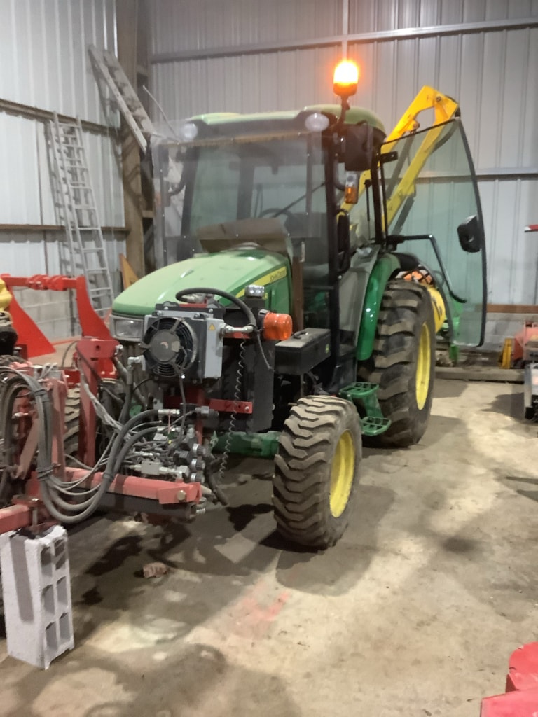 Tracteur JOHN DEERE 4066  R - photo slide 3