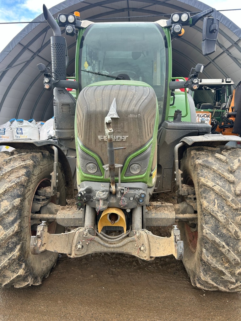 Tracteur FENDT 716 VARIO POWER - photo slide 2