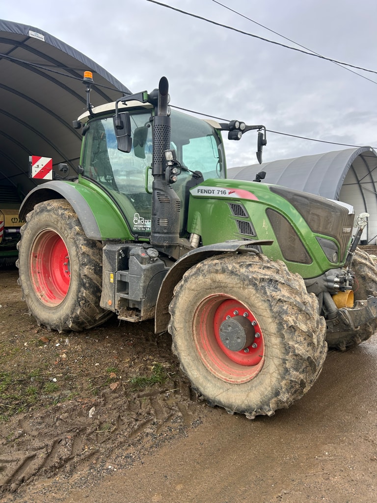 Tracteur FENDT 716 VARIO POWER - photo slide 3