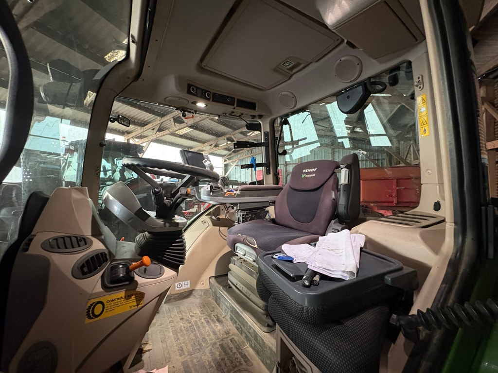 Tracteur FENDT 720 profi + - photo slide 17