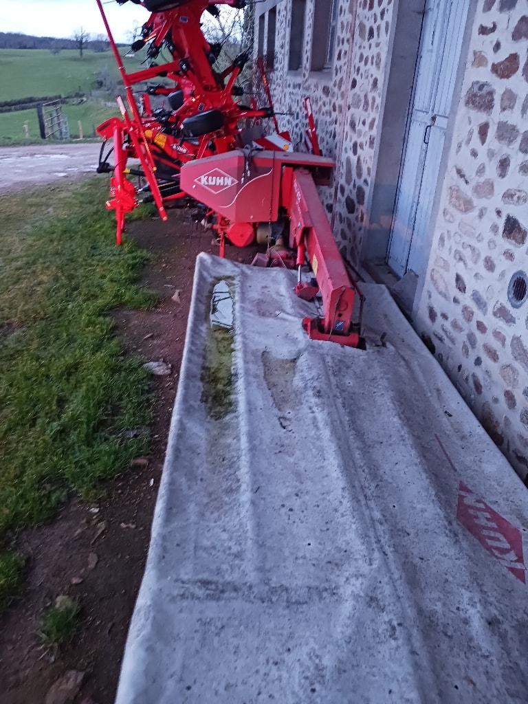 Faucheuse KUHN Gmd 902  - photo slide 8