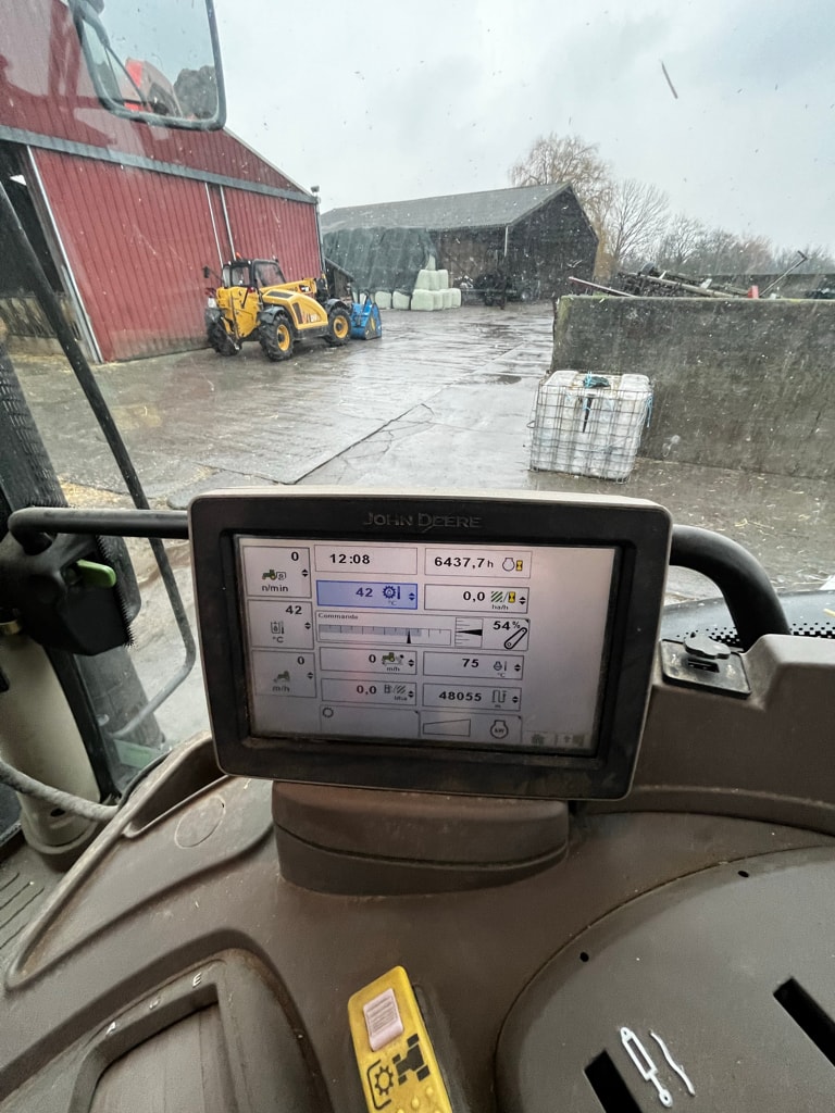 Tracteur JOHN DEERE 6115R - photo slide 9