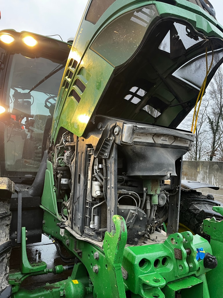Tracteur JOHN DEERE 6115R - photo slide 6
