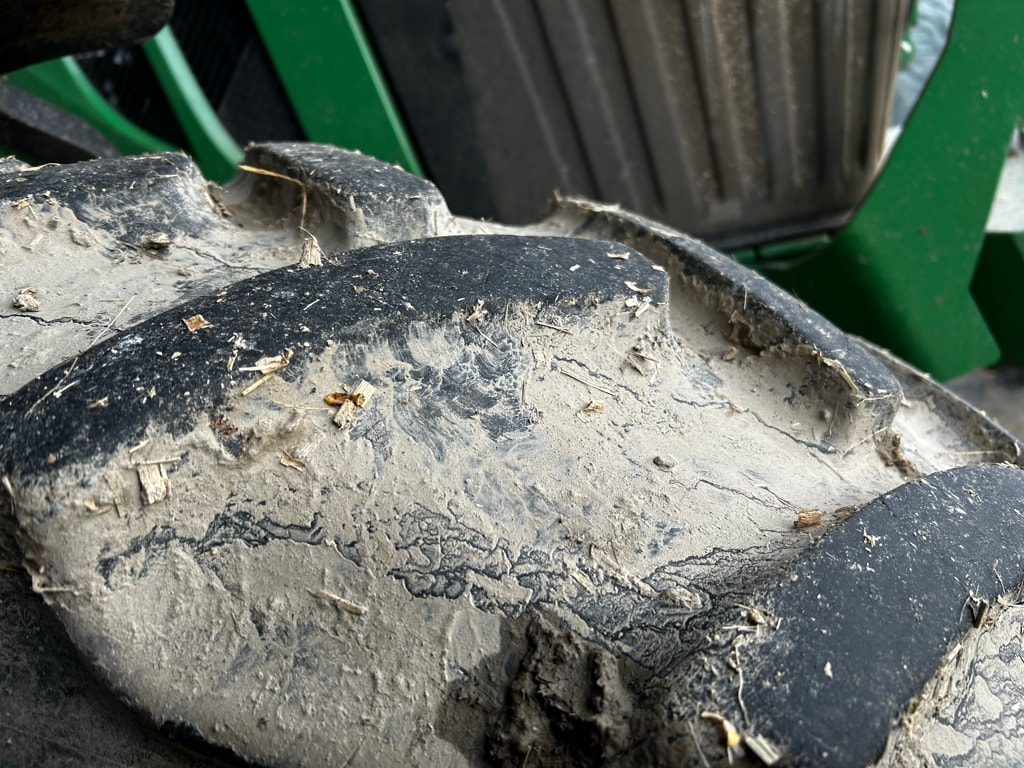 Tracteur chargeur JOHN DEERE 6100M - photo slide 6