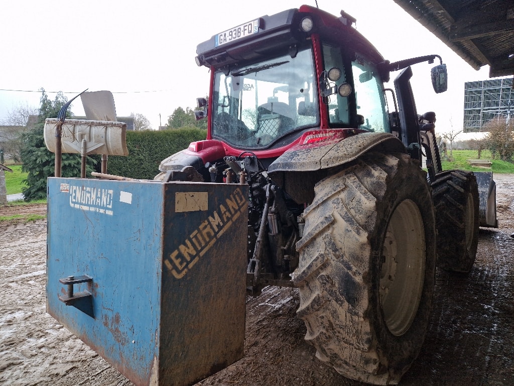 Tracteur chargeur VALTRA G115 - photo slide 4