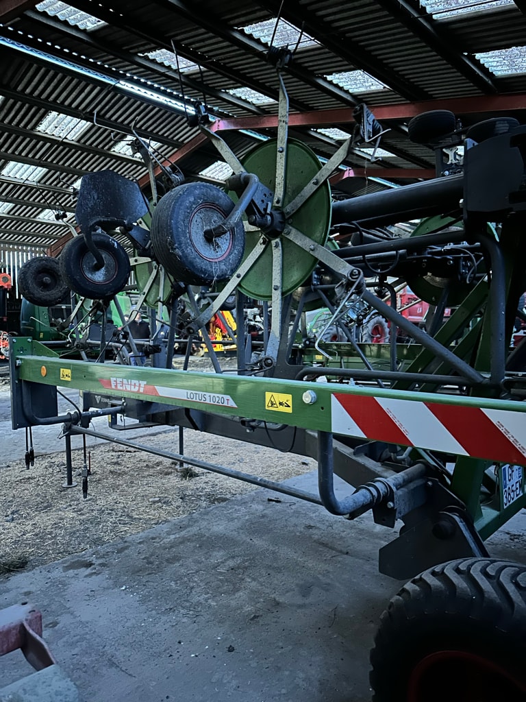 Faneuse FENDT Lotus 1020T - photo slide 2