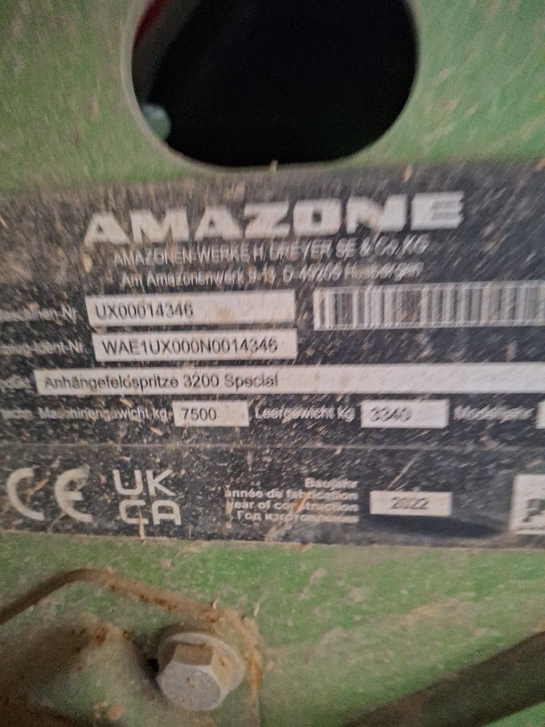 Pulverisateur AMAZONE Ux 3200 spécial  - photo slide 6
