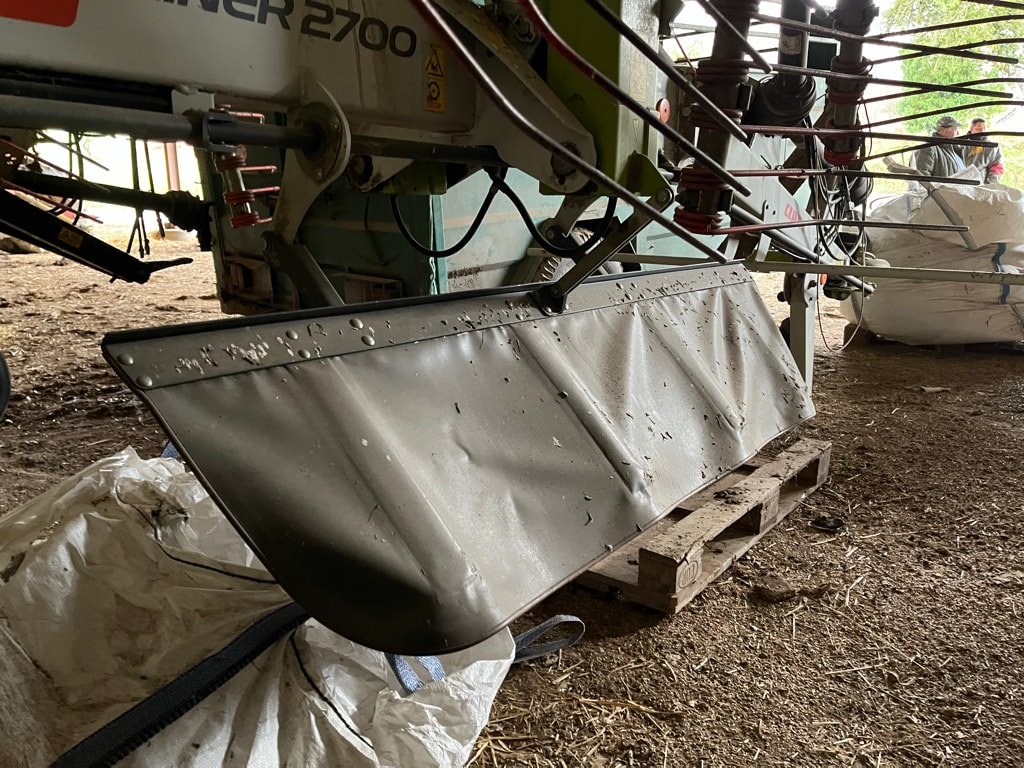 Andaineur CLAAS LINER 2700 - photo slide 13