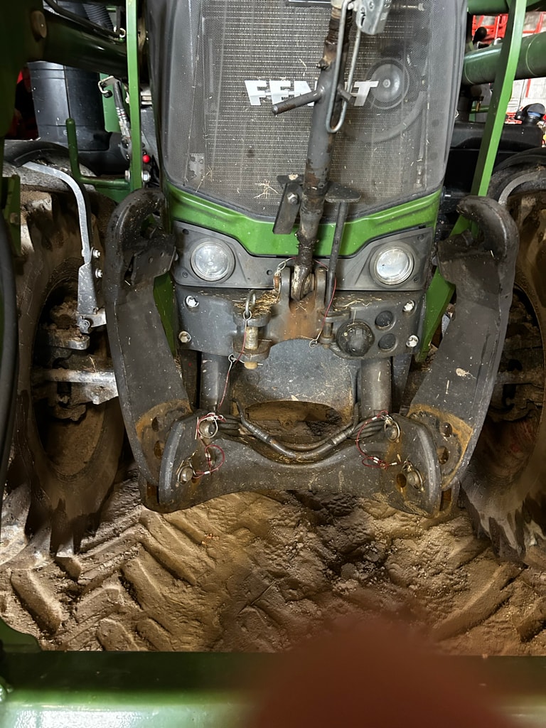 Tracteur chargeur FENDT 311 Power S4 - photo slide 15