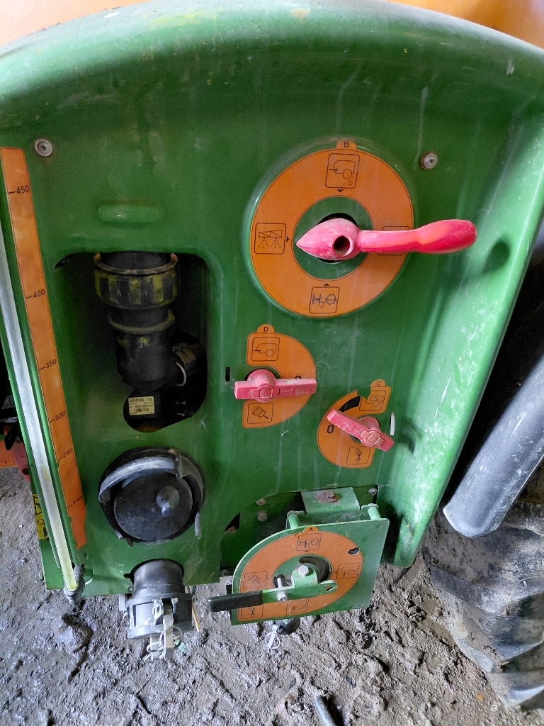 Pulverisateur AMAZONE Un 3200 - photo slide 10