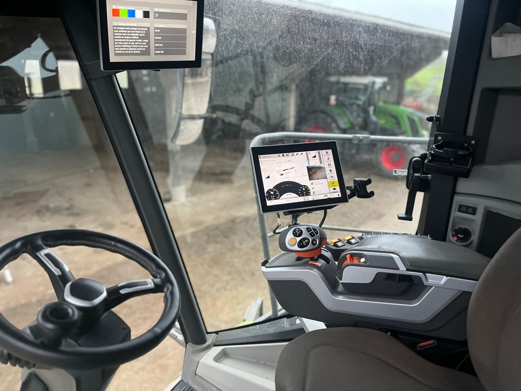 Moissonneuse CLAAS Trion 650 - photo slide 8