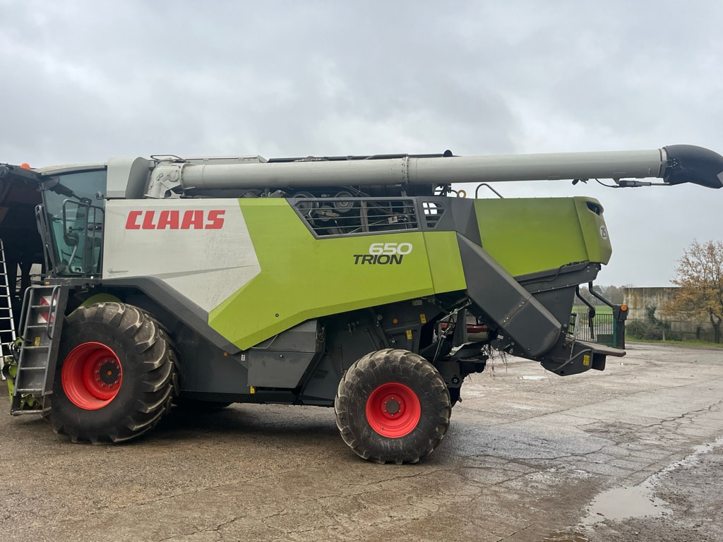 Moissonneuse CLAAS Trion 650 - photo slide 4