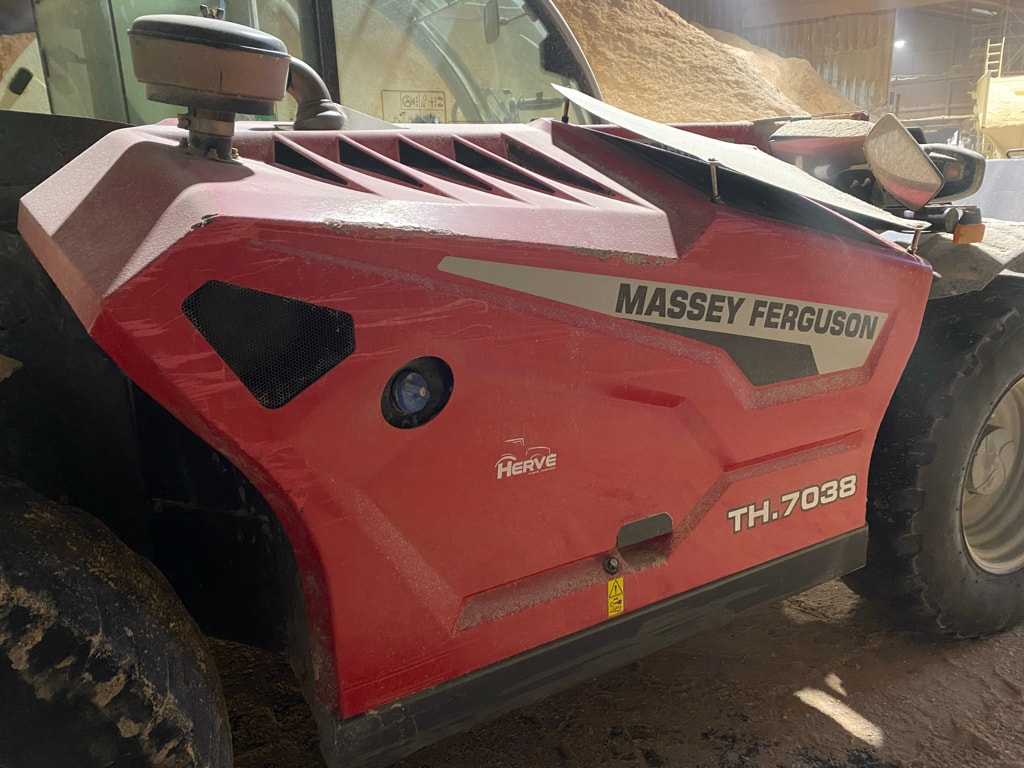 Telescopique MASSEY FERGUSON TH 7038 - photo slide 8
