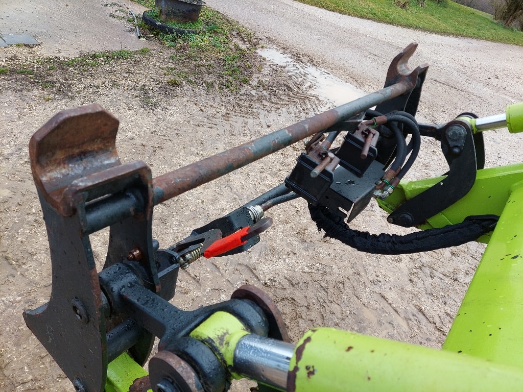 Tracteur chargeur CLAAS ARION 420 - photo slide 9