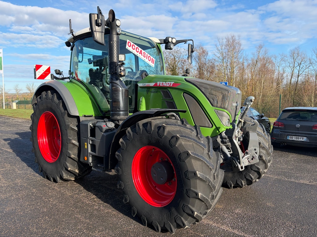 Tracteur FENDT 724 GEN 6 Power + - photo slide 4