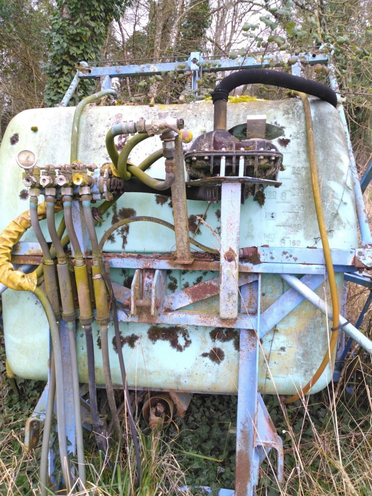 Pulverisateur BERTHOUD Racer 1000 - photo slide 3