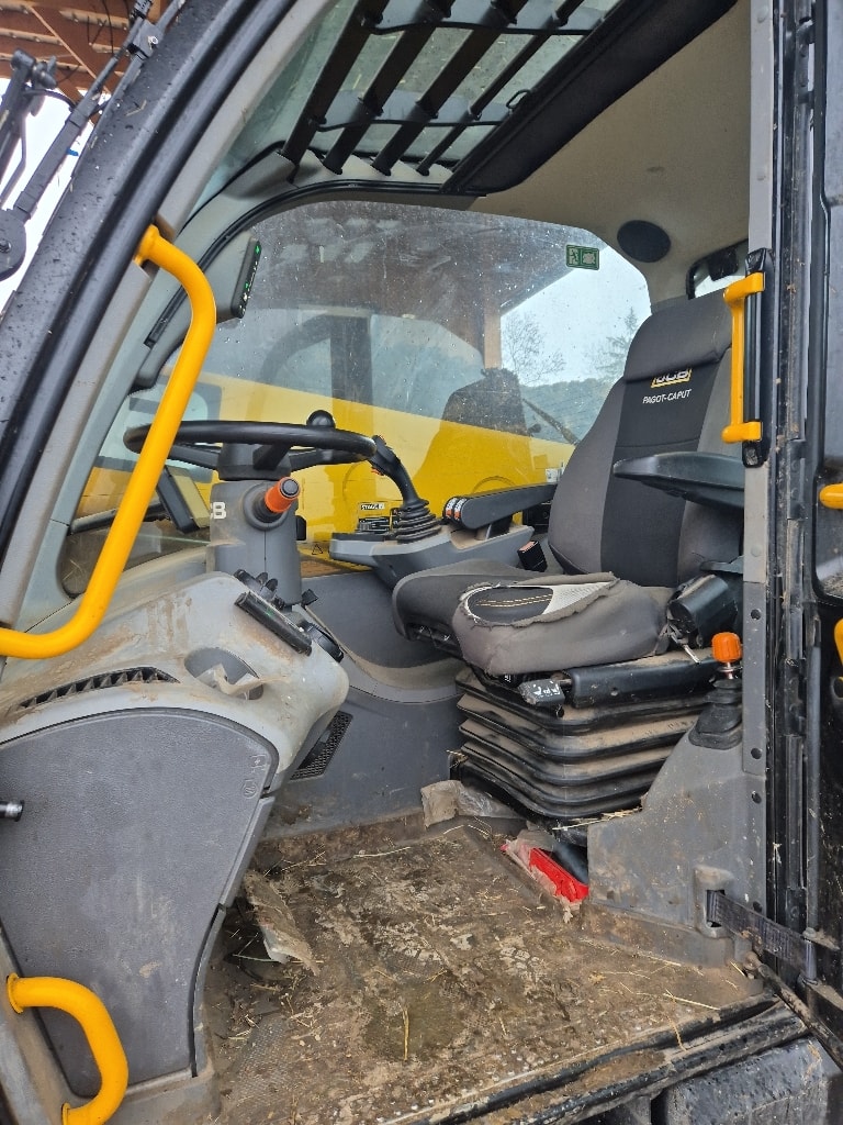Telescopique JCB 532 70 agri super dtvt - photo slide 18
