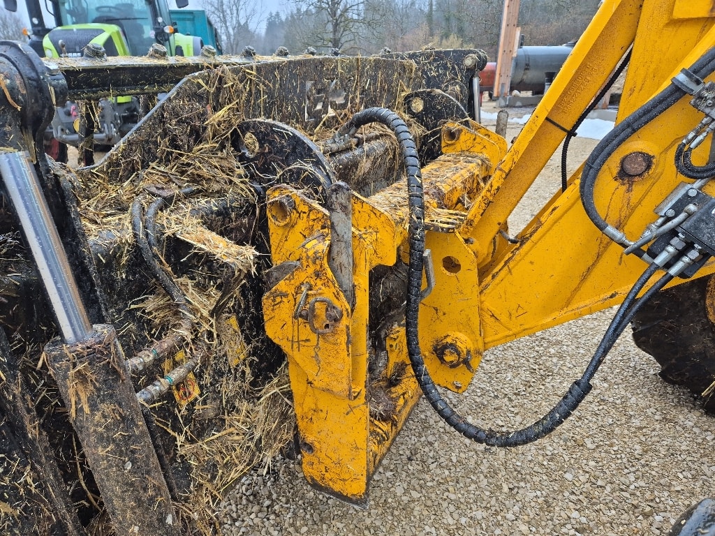 Telescopique JCB 532 70 agri super dtvt - photo slide 13