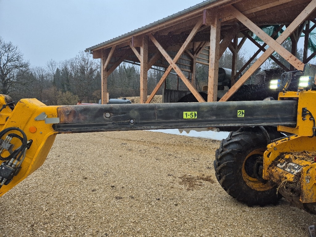 Telescopique JCB 532 70 agri super dtvt - photo slide 14