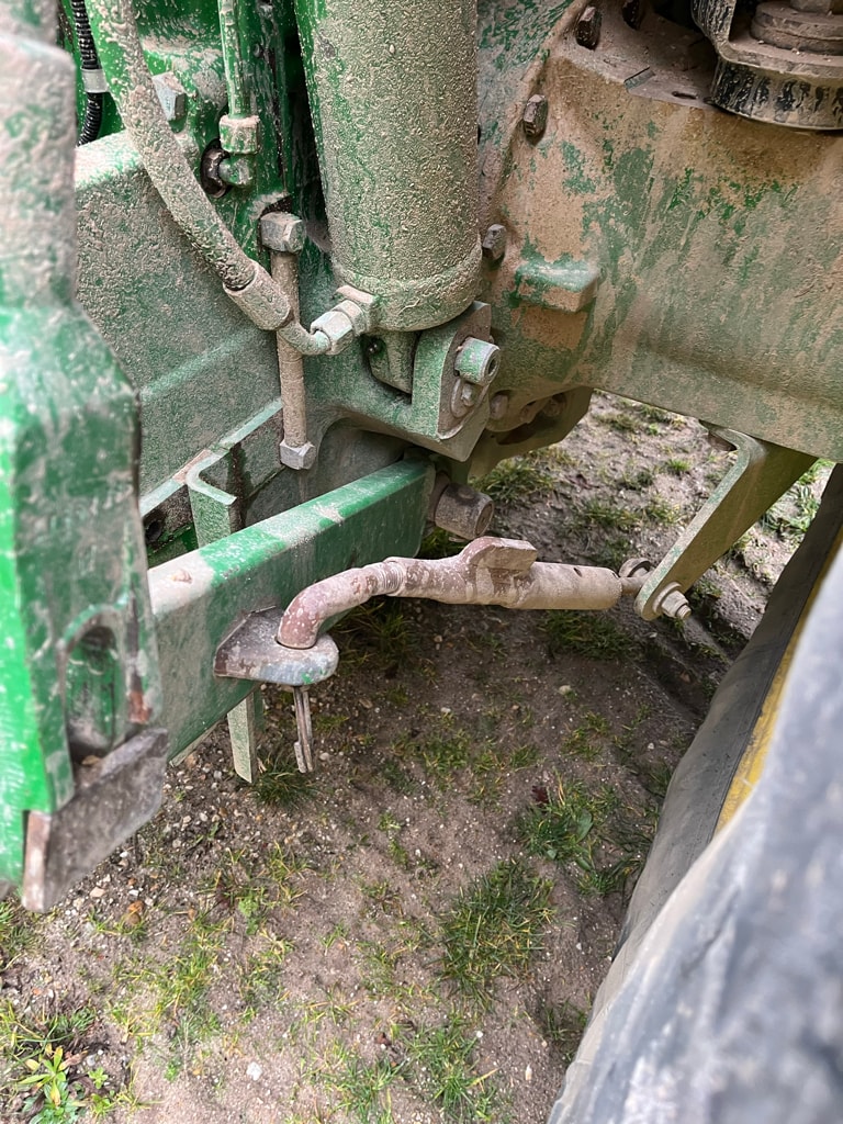 Tracteur JOHN DEERE 6140R - photo slide 14