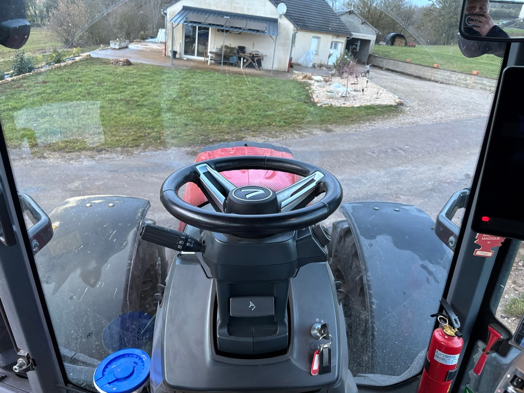 Tracteur VALTRA Q305 - photo slide 6