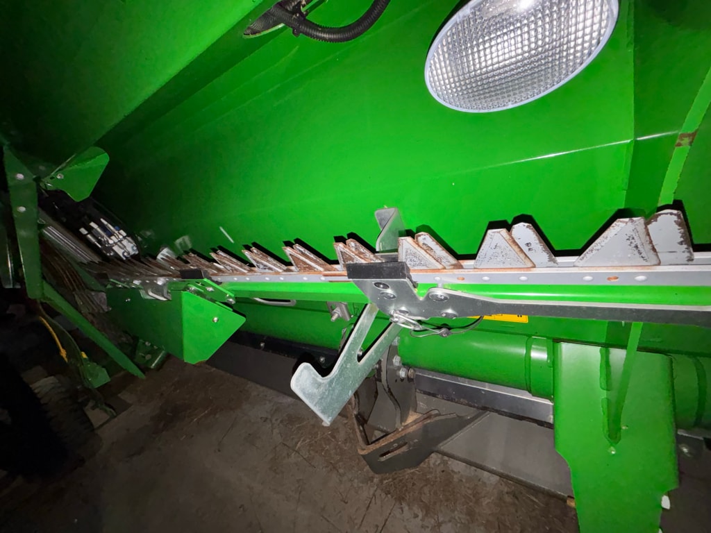 Coupe (MB) JOHN DEERE 625X - photo slide 9