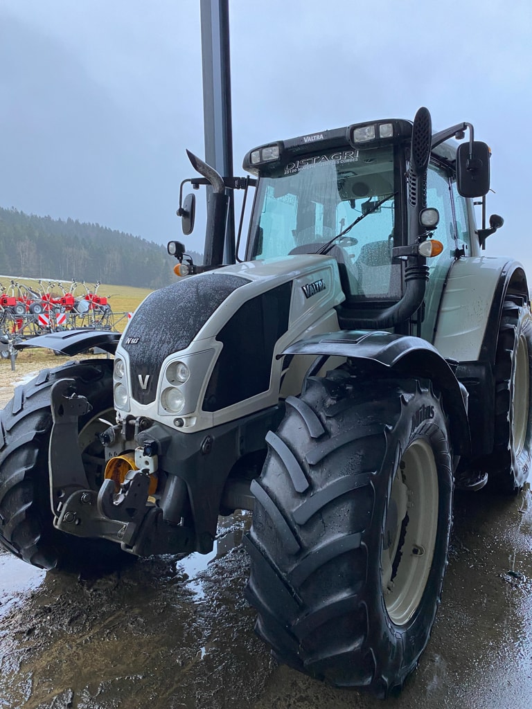 Tracteur VALTRA N143 Versu - photo slide 2