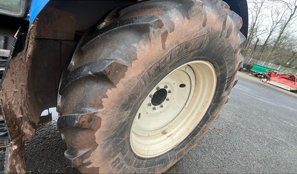 Tracteur NEW HOLLAND T7 185 AC - photo slide 7