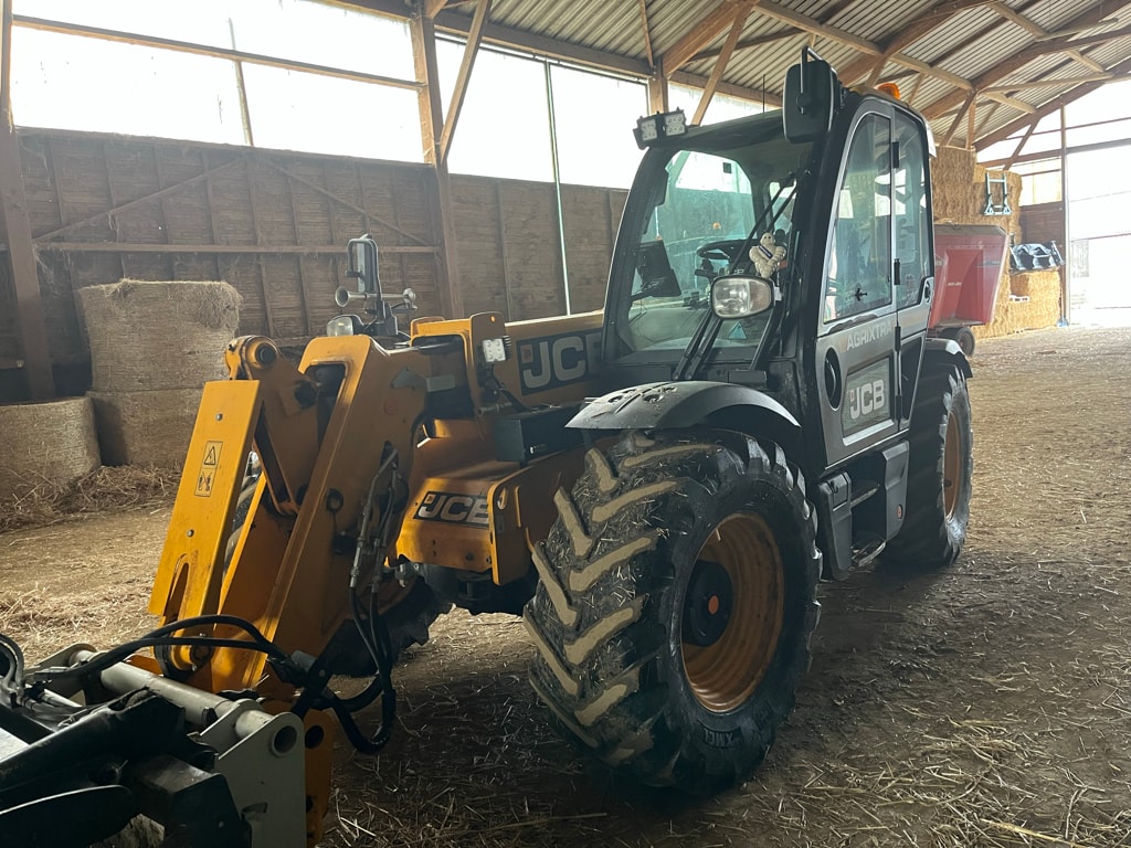 Telescopique JCB 538-60 AGRI XTRA DTVT - photo slide 4