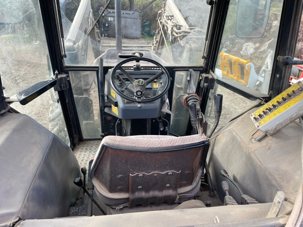 Tracteur chargeur CASE IH CS 75 - photo slide 10