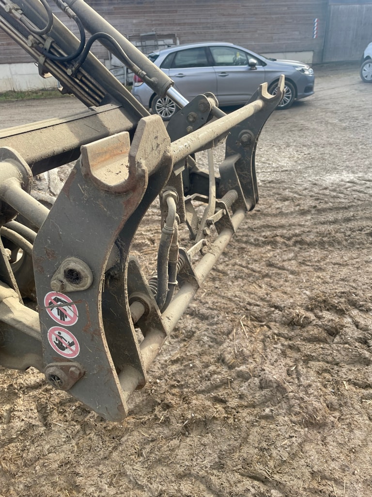 Tracteur chargeur CASE IH CS 75 - photo slide 5