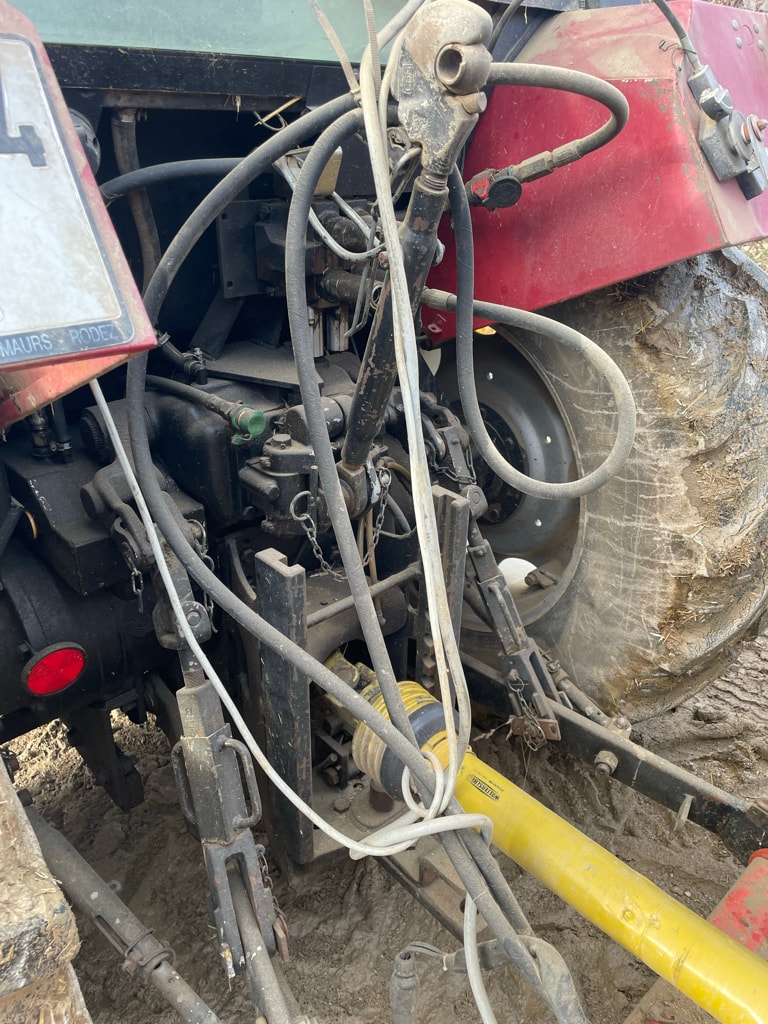 Tracteur chargeur CASE IH CS 75 - photo slide 6