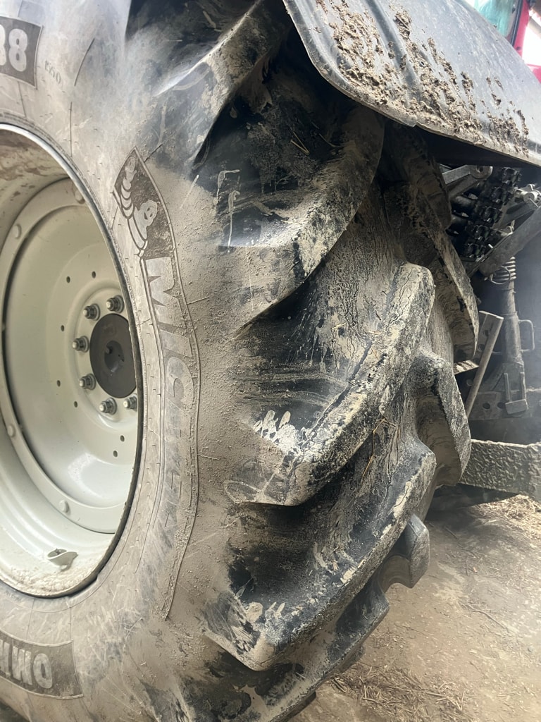Tracteur VALTRA N155V - photo slide 8