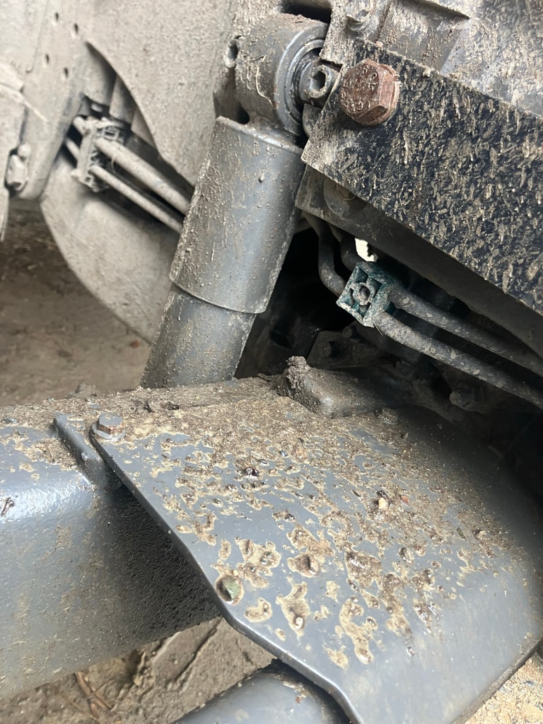 Tracteur VALTRA N155V - photo slide 10