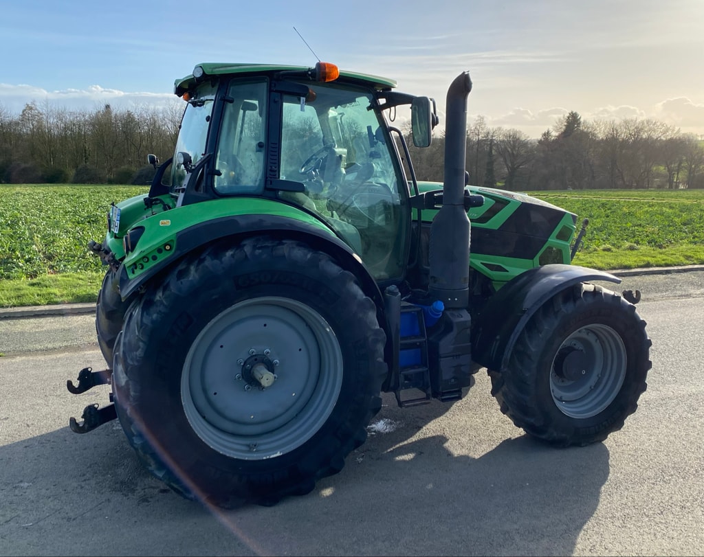 Tracteur DEUTZ FAHR 6175 AGROTRON TTV - photo slide 8