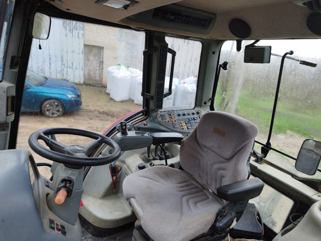 Tracteur VALTRA N113H5 - photo slide 14