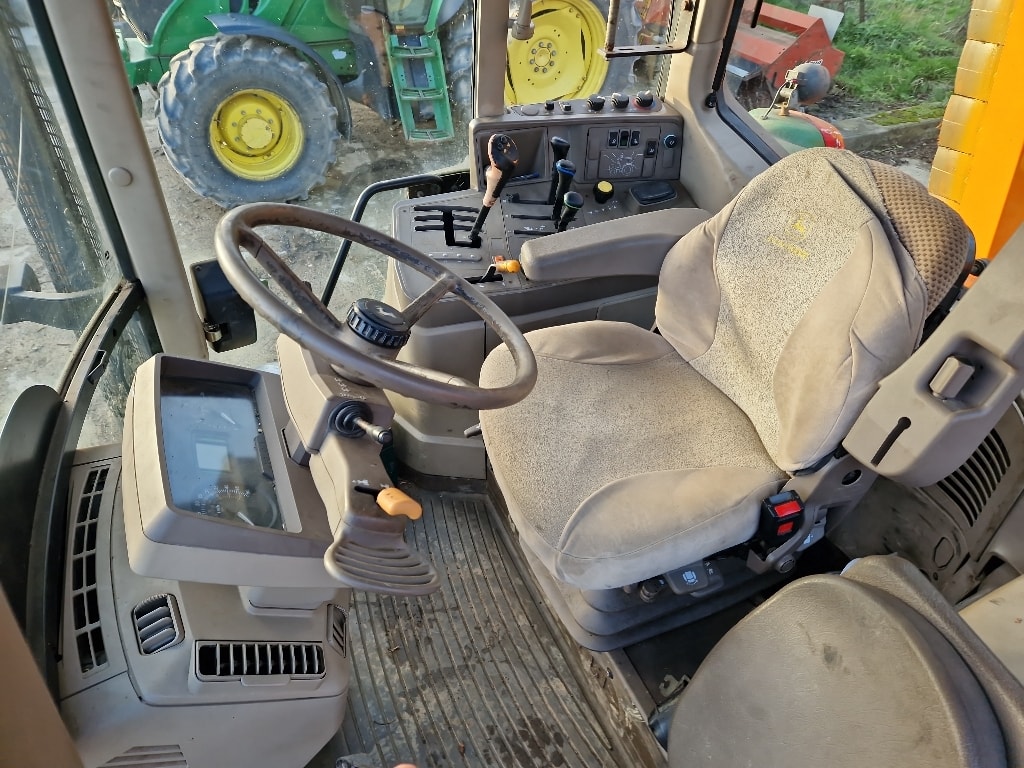 Tracteur JOHN DEERE 6330 STD - photo slide 10