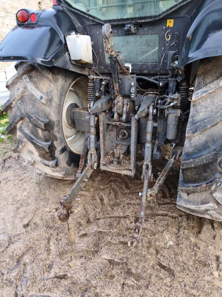 Tracteur VALTRA N113H5 - photo slide 11