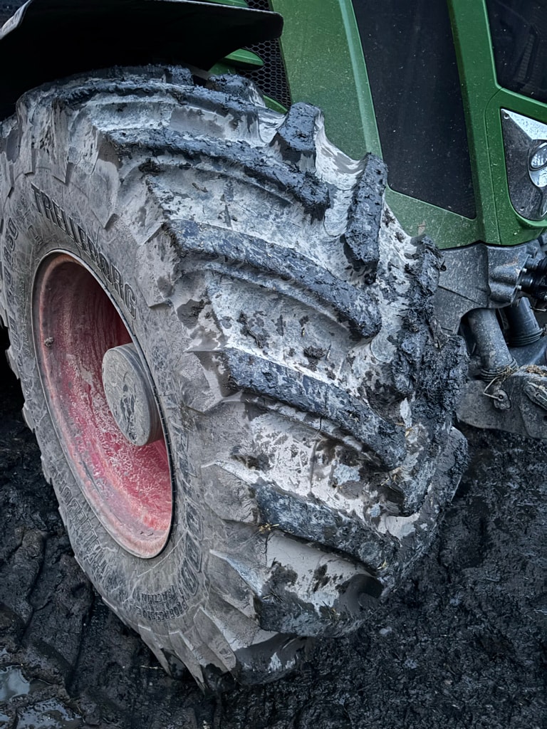 Tracteur FENDT 826 VARIO PROFI + - photo slide 4