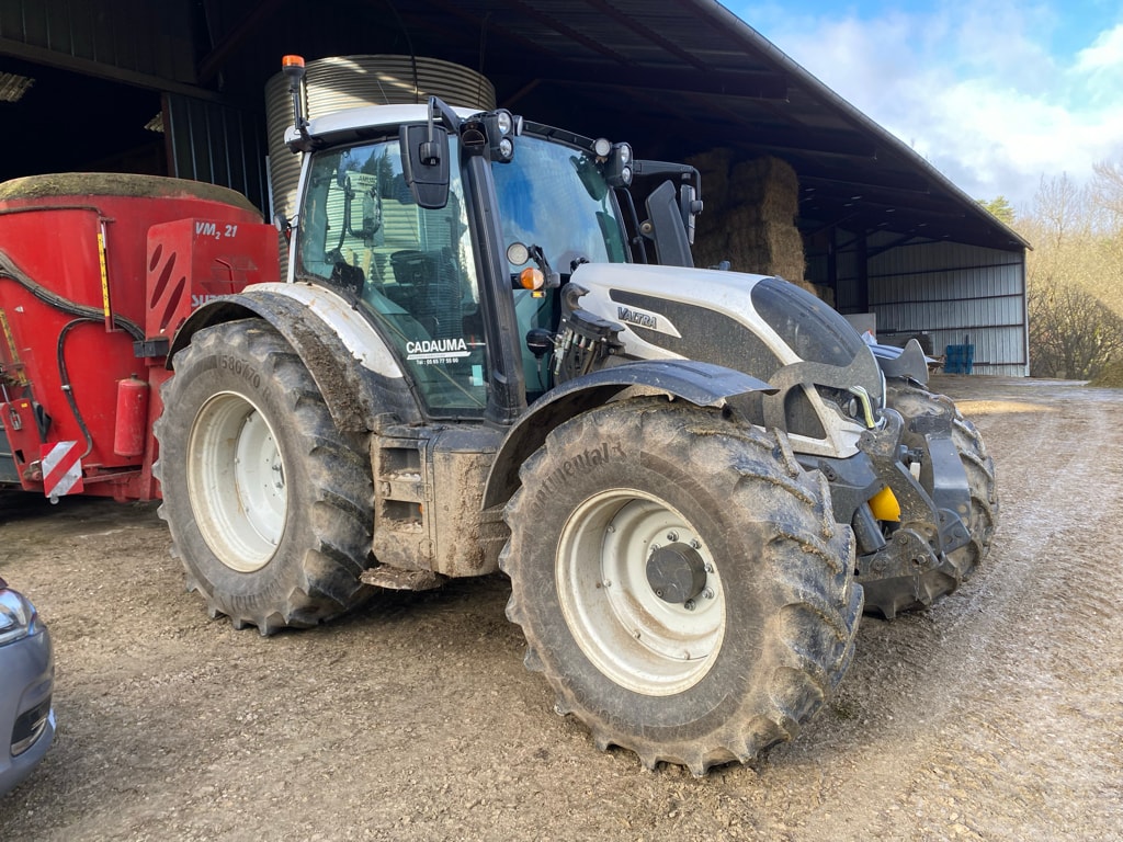 Tracteur chargeur VALTRA N175 - photo slide 1
