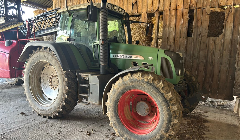 Tracteur FENDT 820 VARIO TMS - photo slide 1