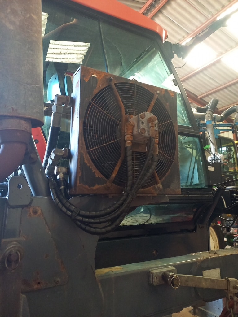 Tracteur enjambeur DEROT DH 115 MS - photo slide 6