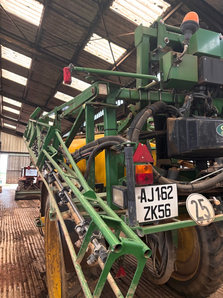 Pulverisateur JOHN DEERE 740I - photo slide 3