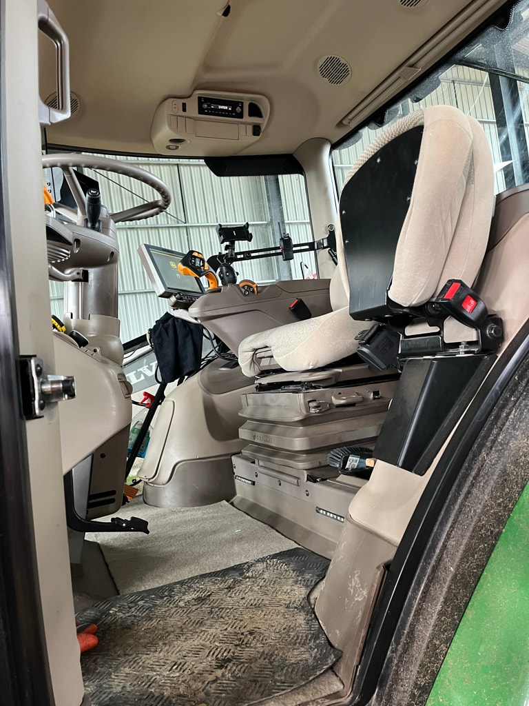 Tracteur JOHN DEERE 6250R - photo slide 3