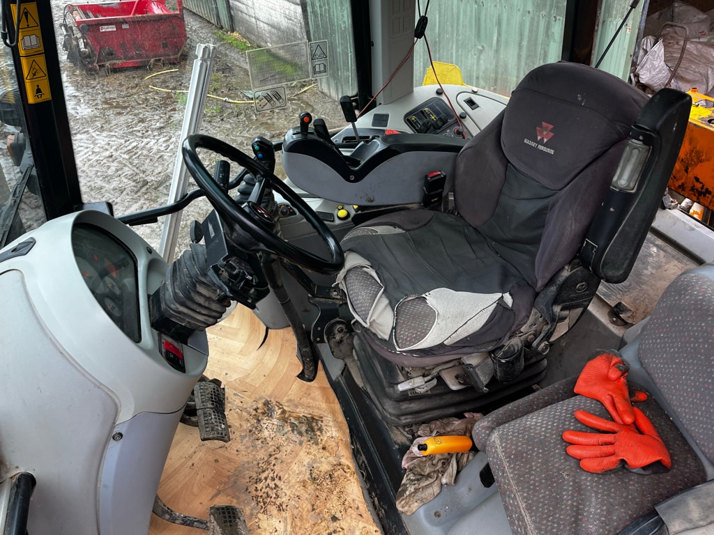 Tracteur MASSEY FERGUSON 6445 T3 - photo slide 11