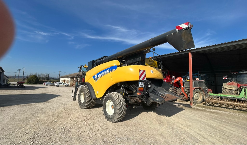 Moissonneuse NEW HOLLAND CR 9080 - photo slide 17