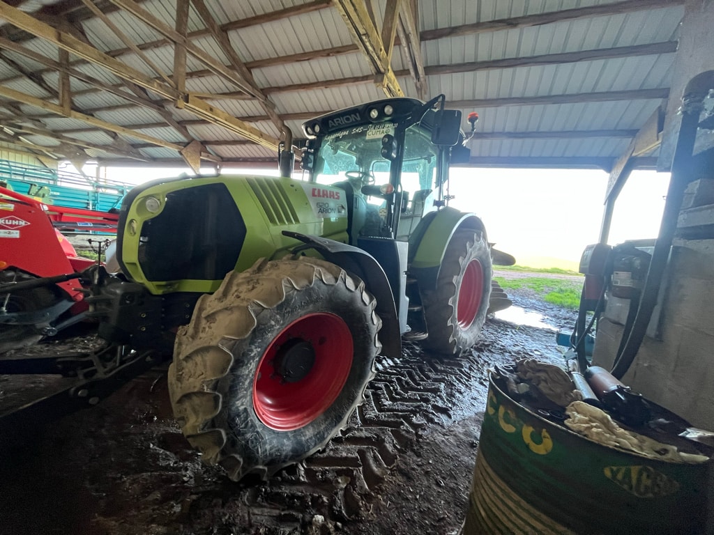 Tracteur CLAAS ARION 620 - photo slide 2