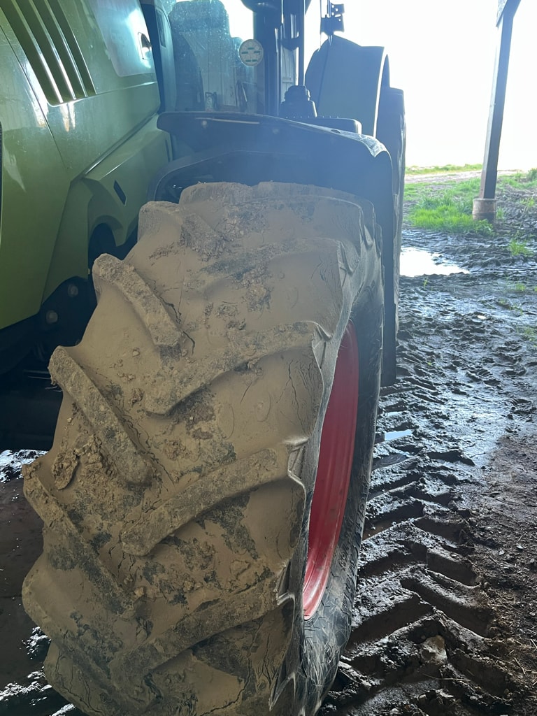 Tracteur CLAAS ARION 620 - photo slide 15